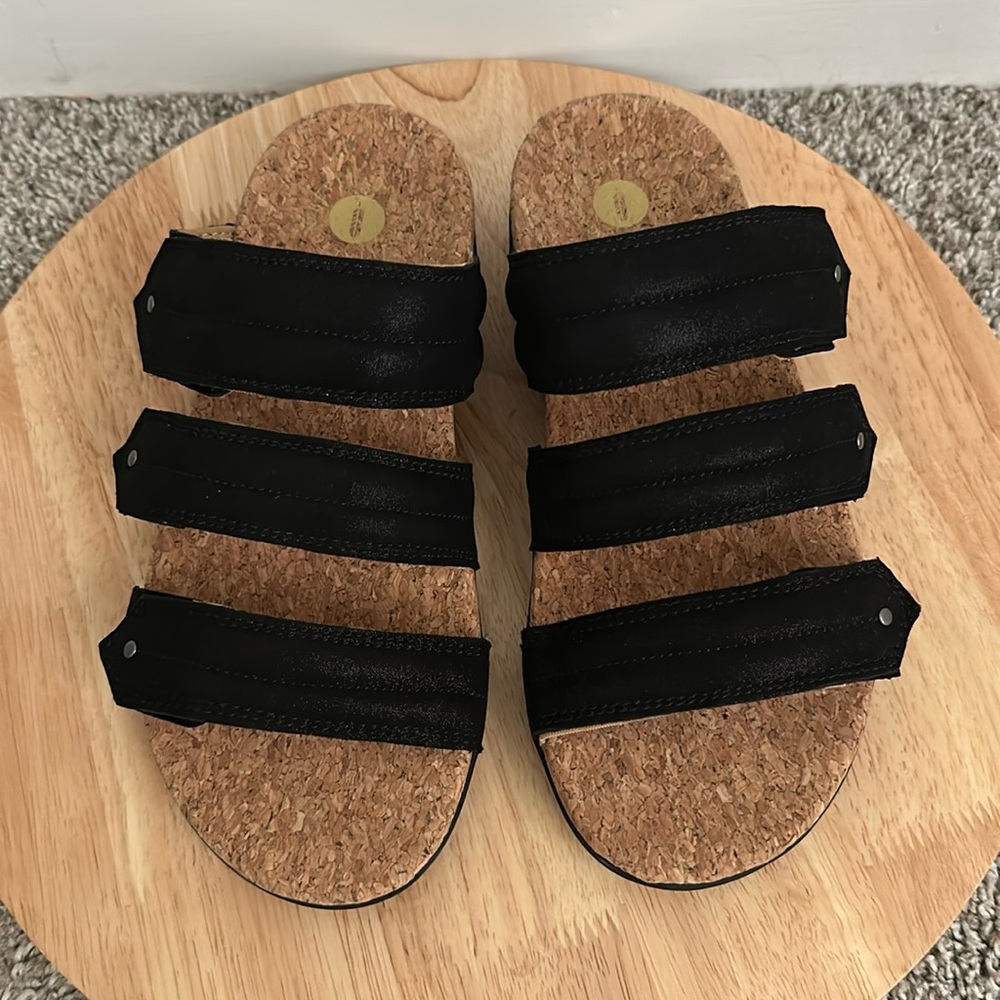 Revitalign orthotic shimmer suede slide sandals - Picture 1 of 9